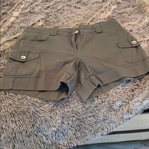 Whbm size 8 cargo shorts olive green